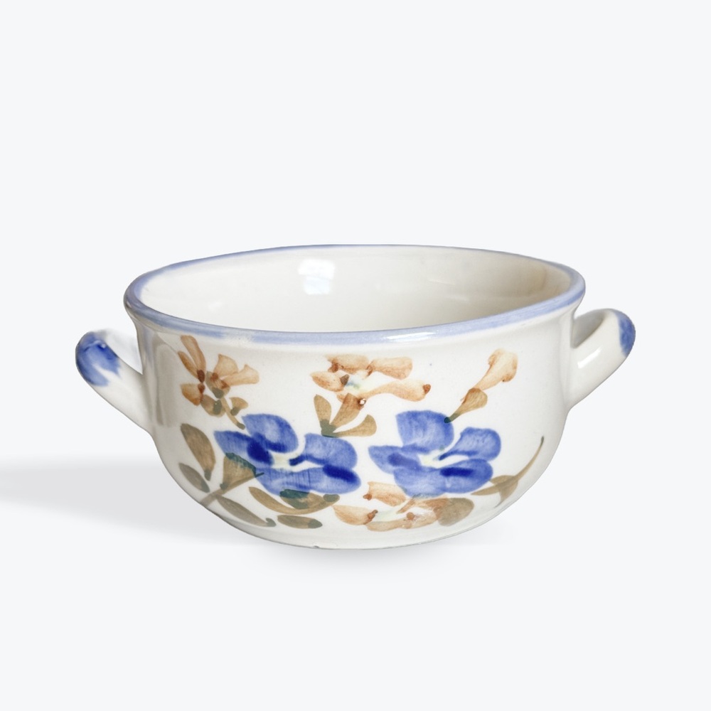 VINTAGE :: floral soup bowl